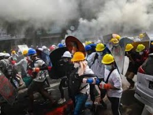 म्यांमार: विरोध प्रदर्शन के दौरान 17 लोगों की हुई मौत