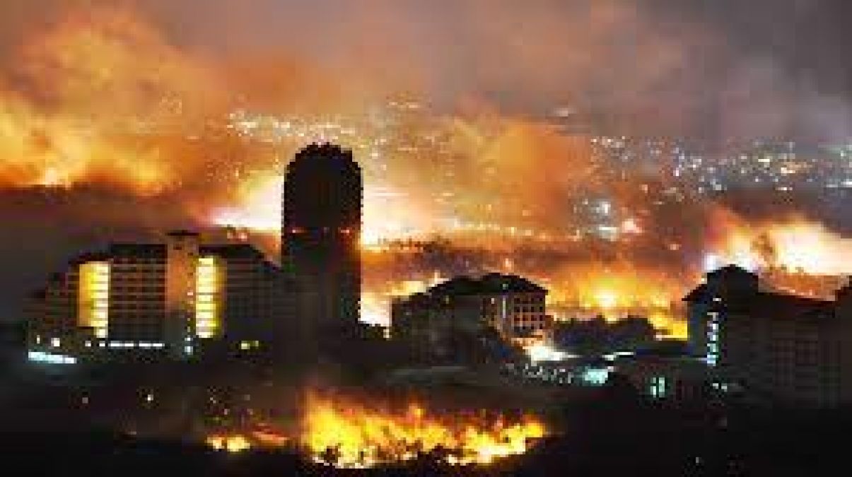 दक्षिण कोरिया के जंगल में आग लगने के कारण आसपास के इलाको से 6,000 से अधिक लोगो को निकाला गया