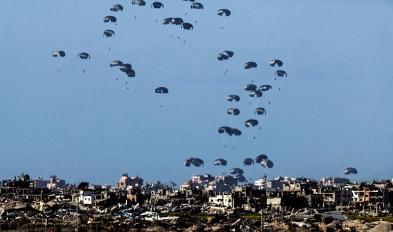 Tragedy Strikes Gaza as Parachute Failure Leads to Fatalities in Humanitarian Aid Drop