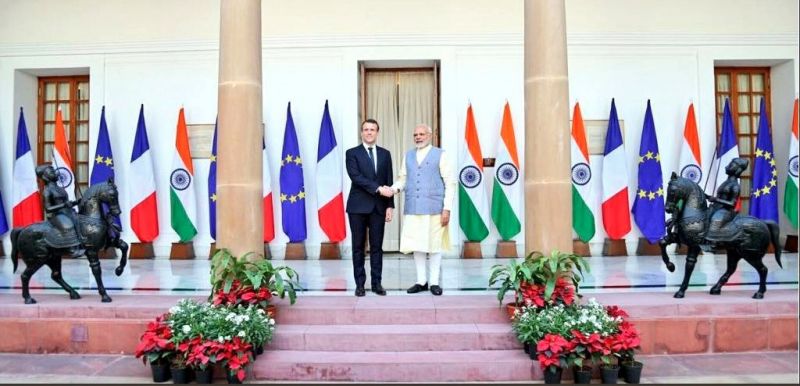 New Delhi: PM Modi and French President hold bilateral talks in Hyderabad House