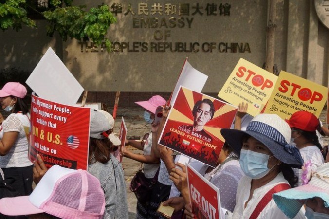 Violence against Chinese properties spreading In Myanmar