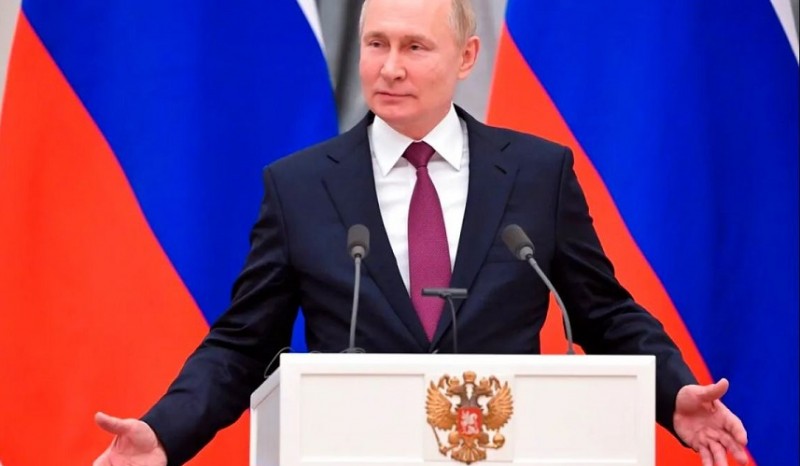 Putin Warns of Escalation, Calls for Peace Talks Amid Rising Tensions