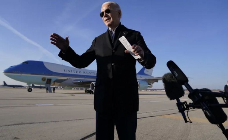 Biden Lightens Mood Amid Boeing Safety Concerns