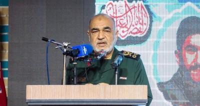 Iran's Top Commander Warns of Blocking Eastern Mediterranean