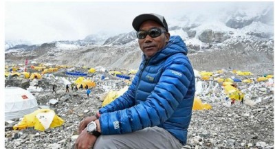 नेपाली पर्वतारोही कामी रीता शेरपा ने 25वीं बार तोड़ा रिकॉर्ड
