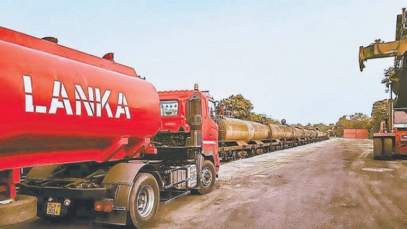 India sends another 40,000 MT of petrol to Sri Lanka