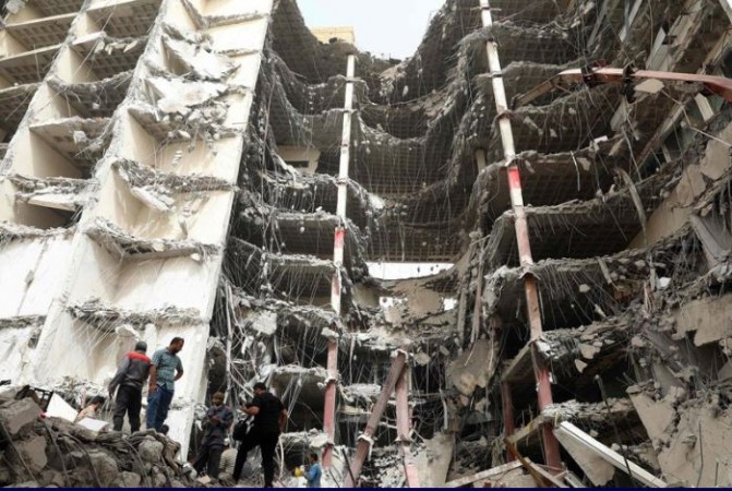 Building collapse in south-western Iran kills 29 and 38 missing