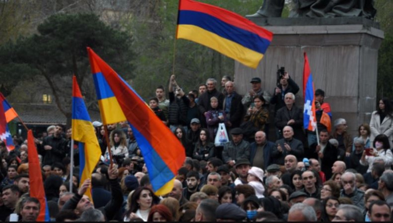 Over 100 demonstrators arrested for anti-govt protests in Armenia