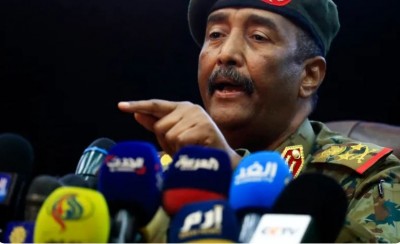 Sudanese Army Commander signs a decree establishing a provisional Sovereign Council.