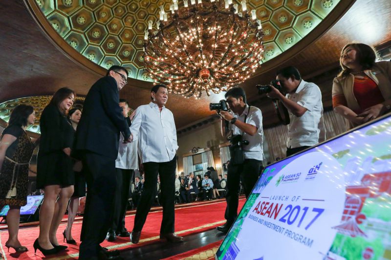 ASEAN Summit 2017: Philippine President Duterte welcomes world leaders