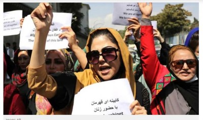 Afghan women demonstrate for their rights to work and education