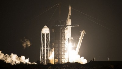 SpaceX launches 4 astronauts to International Space Station
