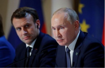 Macron, Putin agree on the importance of de-escalating migration crisis in Belarus