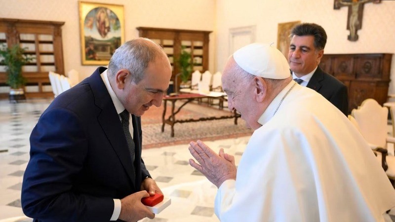 Armenian Prime Minister Nikol Pashinyan's Historic Meeting with Pope Francis at the Vatican