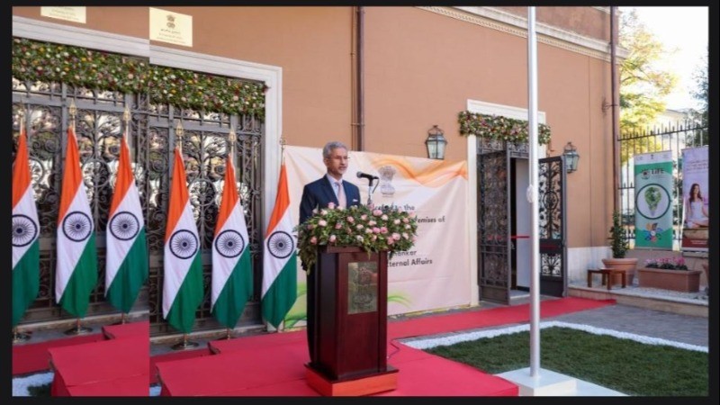 EAM Jaishankar Engages in Key Discussions with UK's Foreign Secretary in Rome