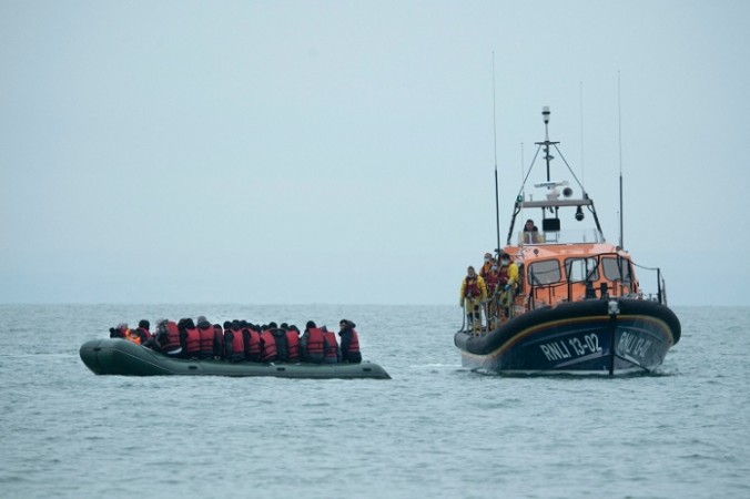 Migrants 31 nos. die when inflatable boat sank off coast of Calais, France