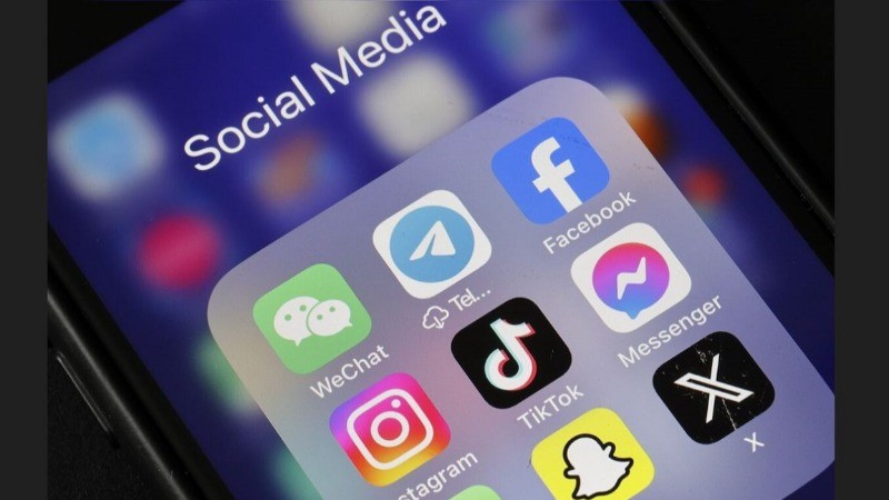 Australia to Set Strictest Age Limits for Social Media - What It Means for Teens