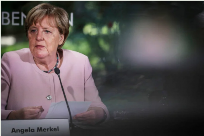 Merkel: Claims that she lacked the political will to engage in negotiations with Ukraine prior to its invasion
