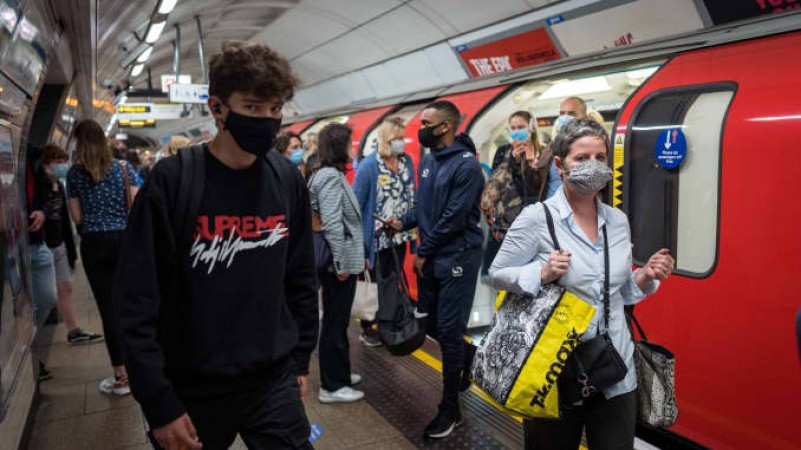 लंदन जल्द ही करेगा सबसे मुश्किल कोरोना वायरस प्रतिबंधों का सामना