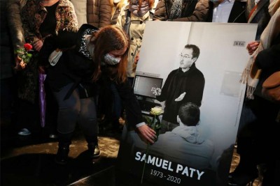 सैमुअल पैटी की हत्या के मामले में फ्रांस ने चार किशोर छात्रों पर लगाया अपराध का आरोप
