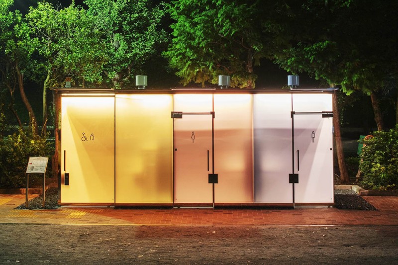 Tokyo's toilet cubicles become opaque in public spaces