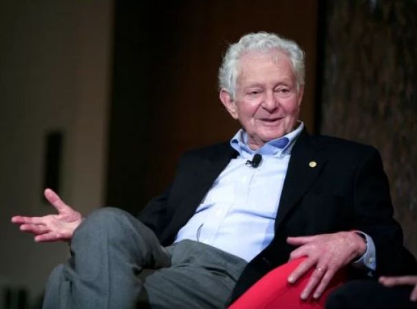 The Nobel Prize winner scientist Leon lederman passes away