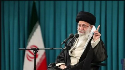 Khamenei Warns Israel “Won't Last Long” During Tehran Sermon