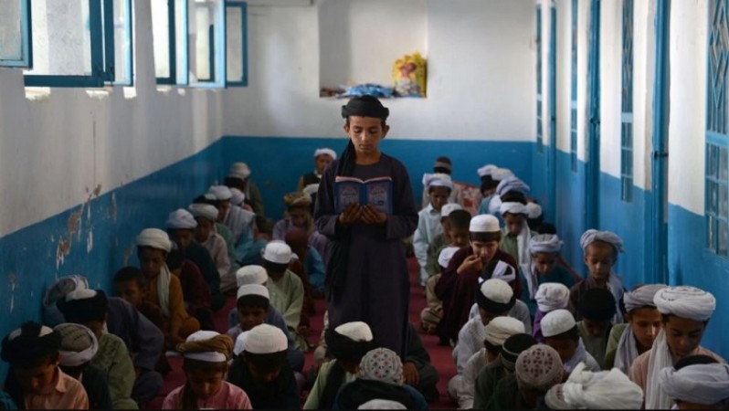 Taliban orders teachers, students to sign pledge to adhere to Sharia law