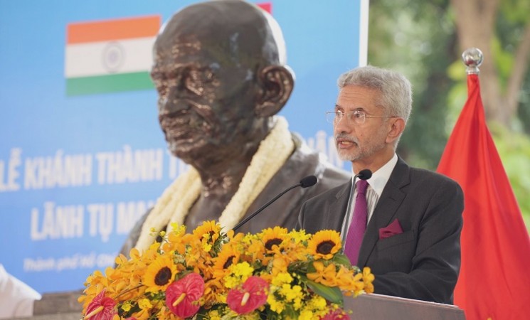 EAM Jaishankar Unveils Mahatma Gandhi Bust in Vietnam