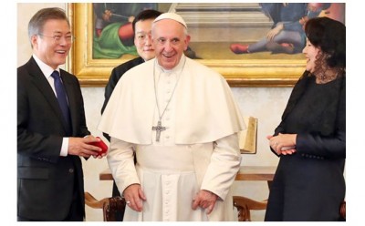 राष्ट्रपति मून जे-इन पोप, G20 शिखर सम्मेलन के साथ बैठक के लिए पहुंचे रोम