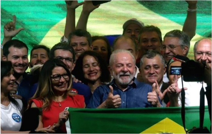 Former-Brazilian President defeats Bolsonaro in runoff polls