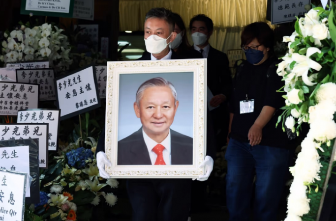 Hong Kong authorities offer final appreciation at memorial service of Ambrose Lee