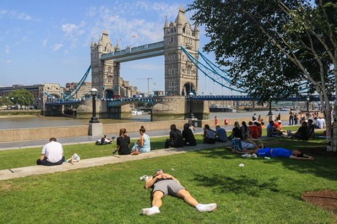 UK to turn hotter in the coming day; police issues reminder