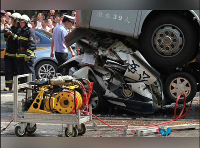 Fatal quarantine bus crash in China has triggered an online uproar over Covid-19 controls.