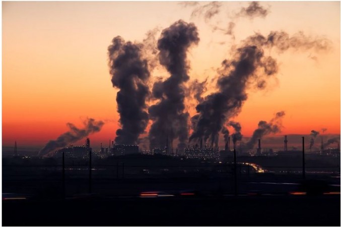 वायु प्रदूषण से सालाना 70 लाख लोगों की होती है मौत: WHO