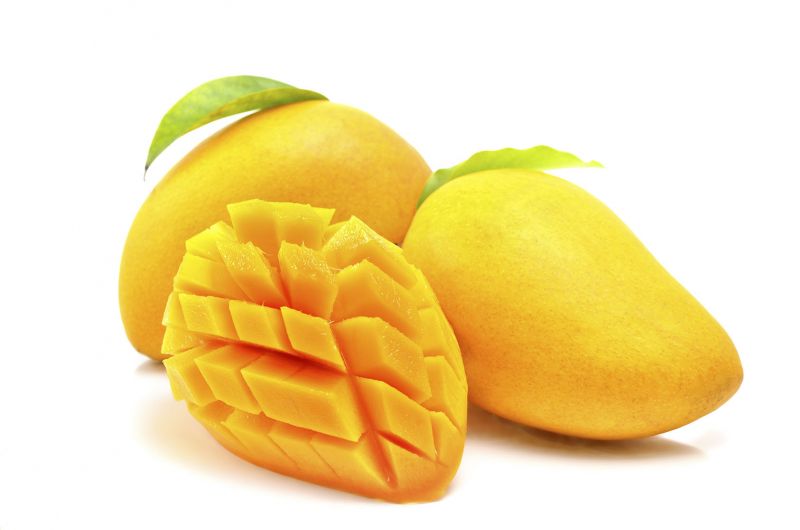 Does eating mango causes acne during summer?