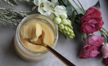 Desi ghee will remove dark spots and infections from the skin!