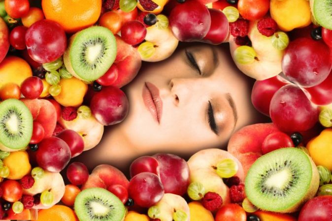 Fashion: Use fruits to refine your skin color