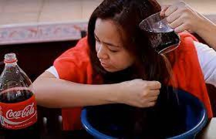 Fizzing Up Your Hair Routine: Benefits of Cola Wash