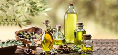 Get rid of Dandruff by using Olive oil