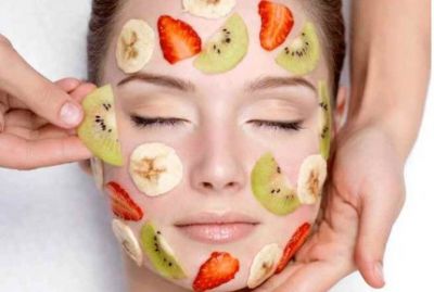 Use these fruits to bring glow in the skin