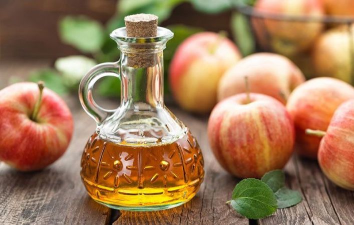 Vinegar removes the problem of dandruff