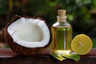 Use of lemon and coconut oil to beautify the beauty of hair and face