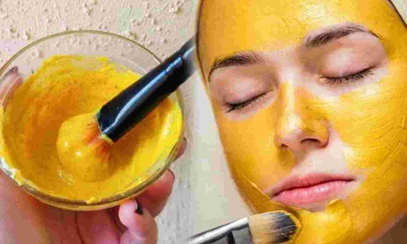 If there are spots on your face, just mix these special things in gram flour, your face will shine like the moon