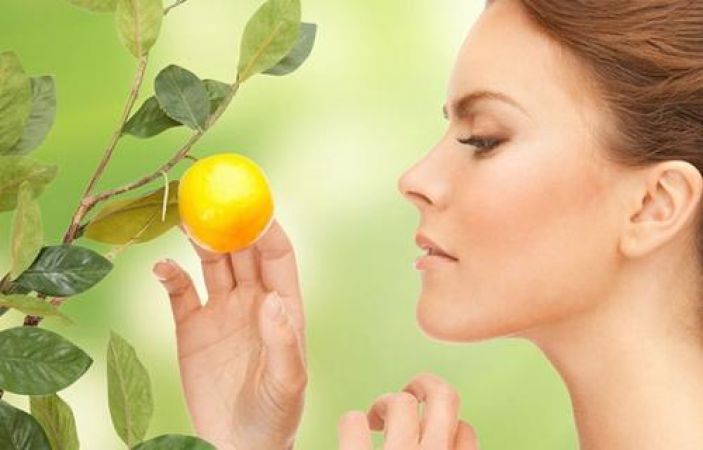 Use of lemon to get glowing and smooth skin