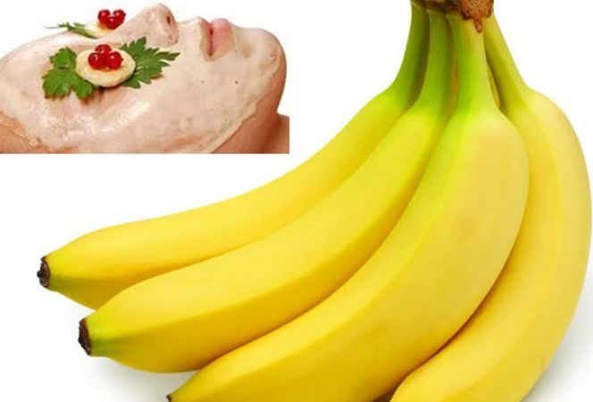 Use the face mask of bananas and rose water to get beautiful skin