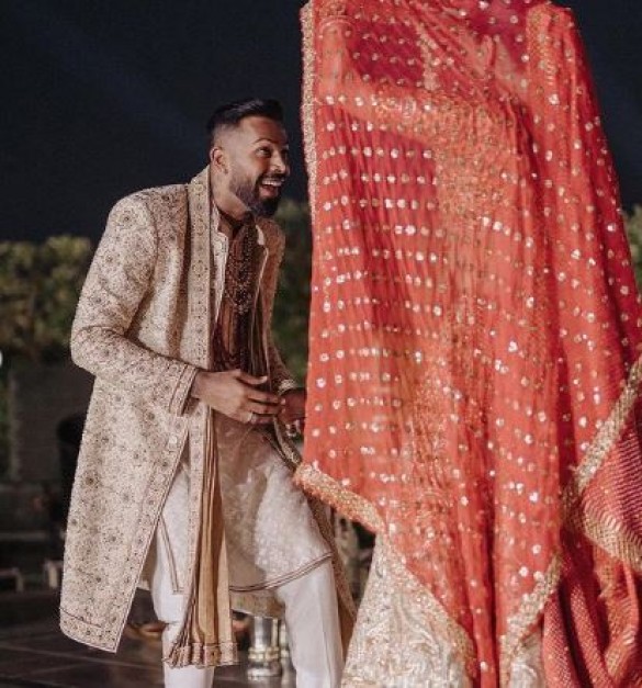 Watch, Hardik Pandya and Natasa Stankovic are setting major Hindu Wedding Fashion Goals