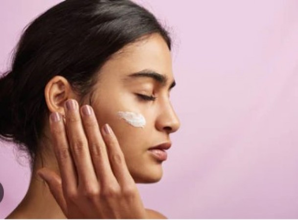 Keep these things in mind while applying moisturizer on oily skin