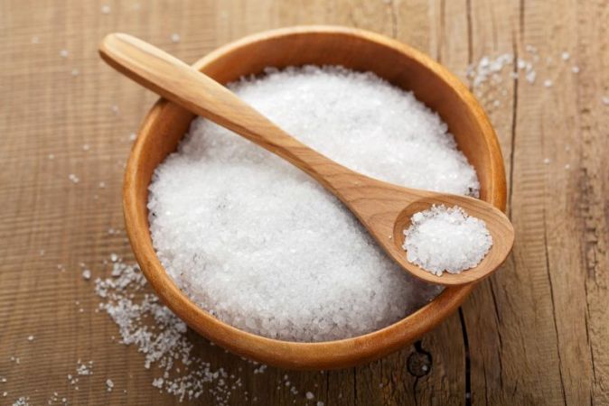 Make effective scrub at home with Sea salt