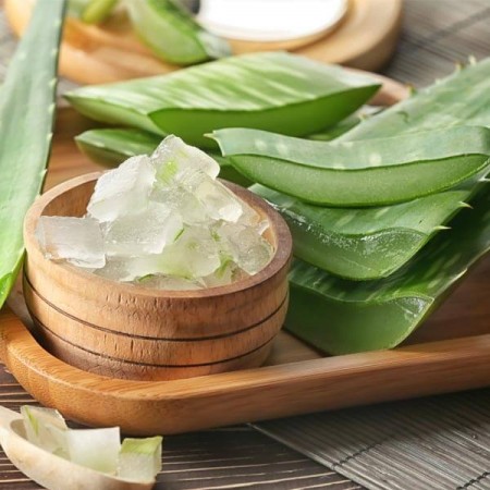 aloe vera gel for every skincare and haircare issue